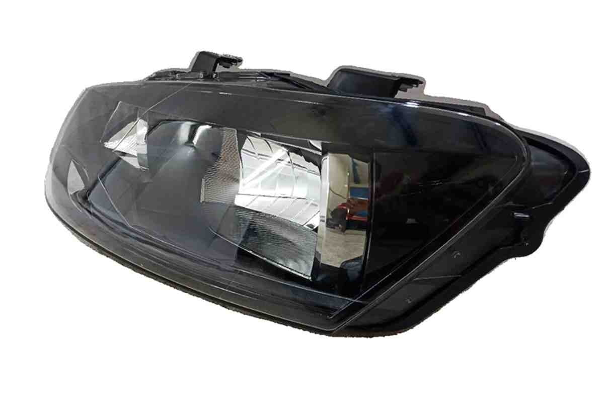 Volkswagen, Skoda, Audi - HEADLAMP BLACK LH 6RG941017A